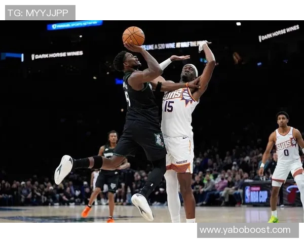 爱德华兹单节狂砍17分全场30分助球队掀起胜利浪潮