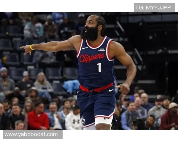 香波特直言哈登比赛中动作过激差点致其受伤引发关注